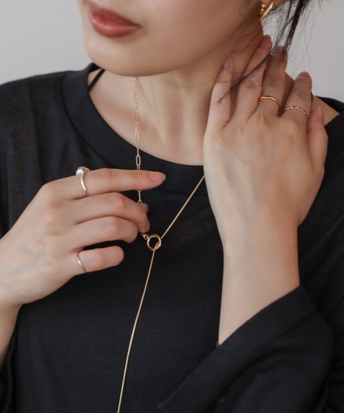 Bou Jeloud(ブージュルード)の「ダブルチェンデザインネックレス(ネックレス・レディース・ゴールド/シルバー・ONESIZE)」の2枚目の写真