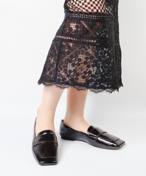 STEVE MADDEN（スティーブマデン）の「スクエアトゥフラットローファー/S.MADDEN MONARC-VA（ローファー・レディース・シルバー/ブラック・22.5cm/23.0cm/23.5cm/23.5-24/24.0cm/24.5cm）」の7枚目の写真