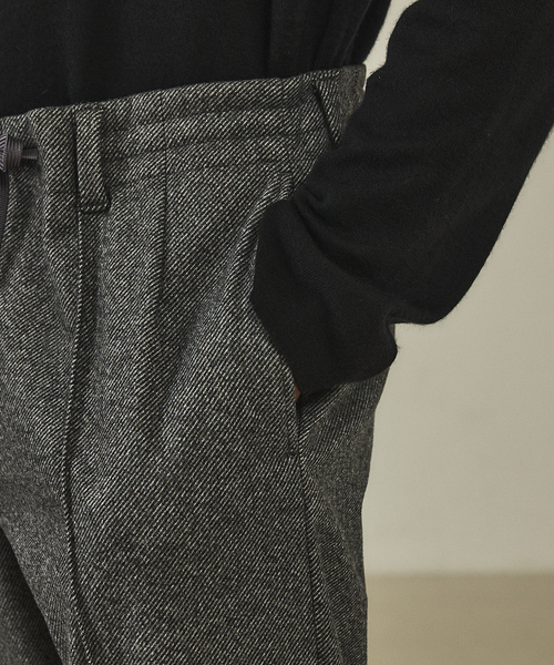 DESIGNWORKS（デザインワークス）の「【定番人気】アクティブセッター フランネル ピンタックイージーパンツ / ストレッチ　防シワ　ウォッシャブル（スラックス・メンズ・ダークブラウン/チャコールグレー/グレー・48/46/44/50）」の9枚目の写真