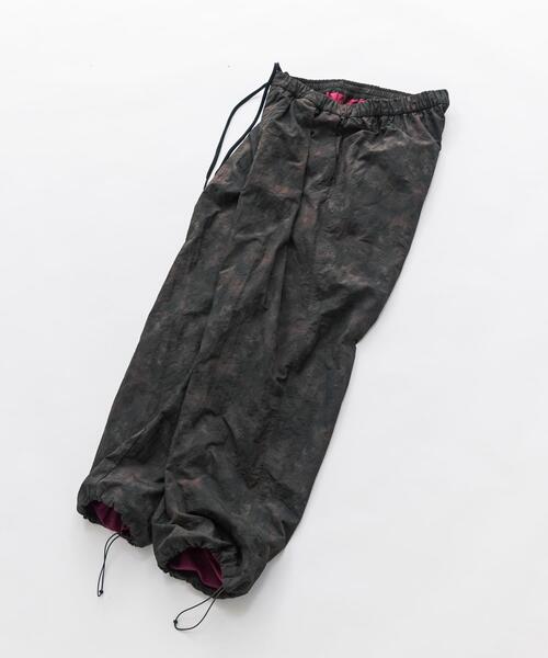 EKAL（エカル）の「『URTECH』ナイロンタッサーウォームトラウザー（その他パンツ・メンズ・ブラック系その他/グレー/ブラウン・LARGE/MEDIUM）」の2枚目の写真
