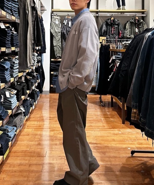 Right-on（ライトオン）の「ジャガードバックロゴニットカーディガン (バックロゴ/ジャガード/ニットカーディガン/ドライタッチ/通気性/ゆったりシルエット/スウェットライク/軽羽織り/デイリー/トレンド)（カーディガン/ボレロ・メンズ・ブラック/グレー/ネイビー・L/XL/M）」の15枚目の写真