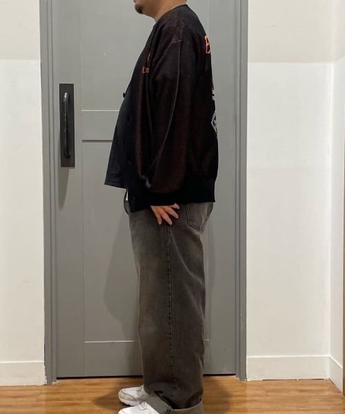 Right-on（ライトオン）の「ジャガードバックロゴニットカーディガン (バックロゴ/ジャガード/ニットカーディガン/ドライタッチ/通気性/ゆったりシルエット/スウェットライク/軽羽織り/デイリー/トレンド)（カーディガン/ボレロ・メンズ・ブラック/グレー/ネイビー・L/XL/M）」の8枚目の写真