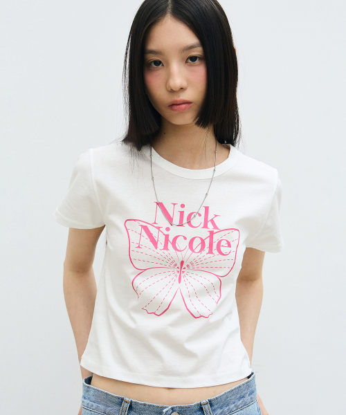 NICK&NICOLE(ニックアンドニコール)の「BUTTERFLY SIGNATURE CROP TOP_WHITE PINK(Tシャツ/カットソー・レディース・その他・FREE)」の1枚目の写真
