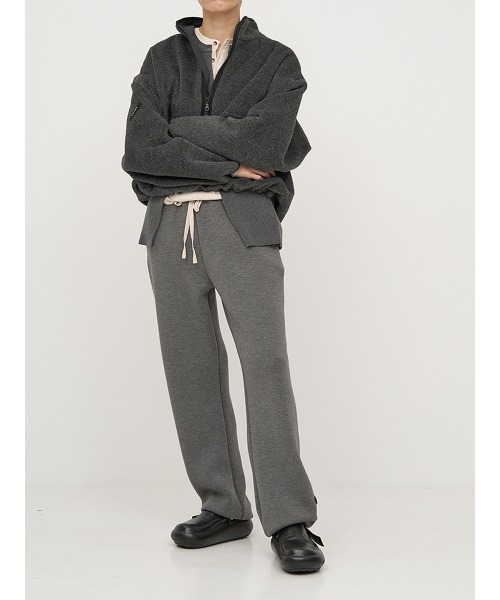 YENN(イエン)の「【 YENN / イエン 】SPONDISH JOGGER PANTS / スポンディッシュジョガーパンツ(その他パンツ・レディース・ブラック/チャコール・36/38)」の2枚目の写真
