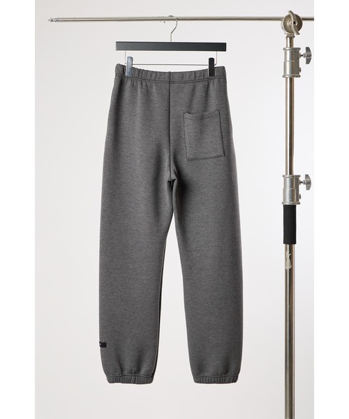 YENN(イエン)の「【 YENN / イエン 】SPONDISH JOGGER PANTS / スポンディッシュジョガーパンツ(その他パンツ・レディース・ブラック/チャコール・36/38)」の13枚目の写真