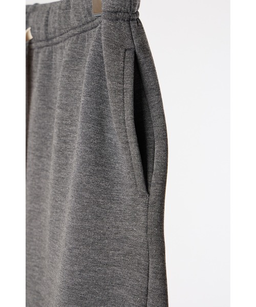 YENN(イエン)の「【 YENN / イエン 】SPONDISH JOGGER PANTS / スポンディッシュジョガーパンツ(その他パンツ・レディース・ブラック/チャコール・36/38)」の8枚目の写真