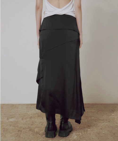 FLAREUP(フレアアップ)の「2.Drape Layered Maxi Skirt (FL-241_Black)(スカート・レディース・ブラック・1/2)」の16枚目の写真