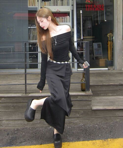 FLAREUP(フレアアップ)の「2.Drape Layered Maxi Skirt (FL-241_Black)(スカート・レディース・ブラック・1/2)」の5枚目の写真