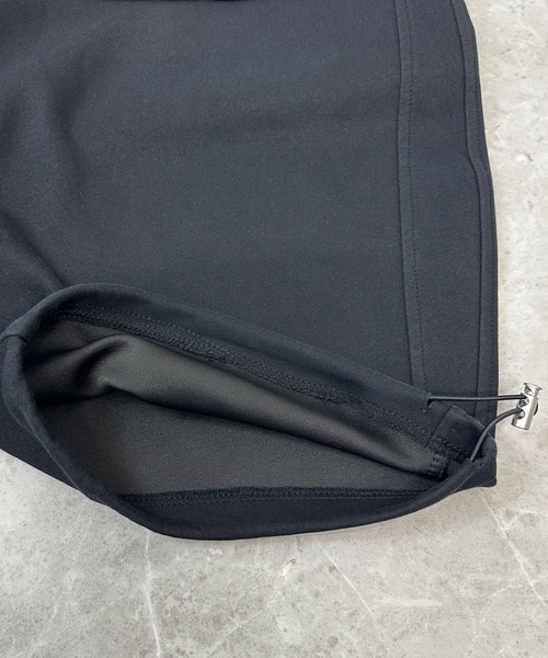 FOLLOWIN(フォロウィン)の「【 UNISEX/オールシーズン 】カーブラインフェードワイドスウェットパンツ(スウェットパンツ・レディース・ブラック・FREE)」の7枚目の写真