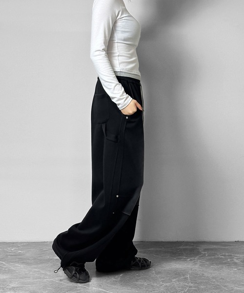 FOLLOWIN(フォロウィン)の「【 UNISEX/オールシーズン 】カーブラインフェードワイドスウェットパンツ(スウェットパンツ・レディース・ブラック・FREE)」の14枚目の写真