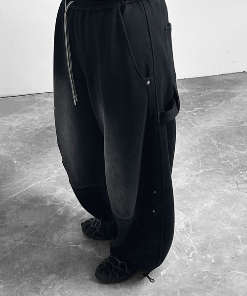 FOLLOWIN(フォロウィン)の「【 UNISEX/オールシーズン 】カーブラインフェードワイドスウェットパンツ(スウェットパンツ・レディース・ブラック・FREE)」の21枚目の写真