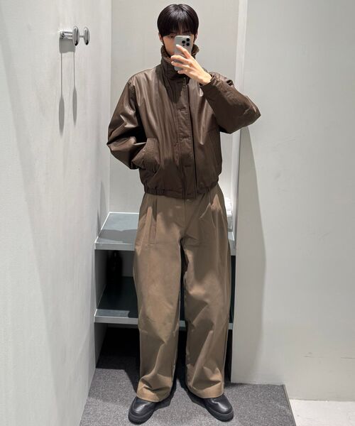 INSILENCE(インサイロンス)の「ツーピンタックワイドチノパンツオリーブベージュ(その他パンツ・レディース・その他・SMALL/MEDIUM/LARGE)」の8枚目の写真
