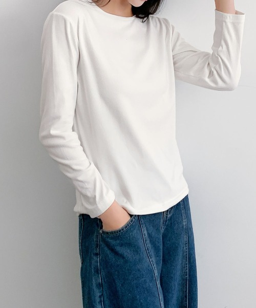 LOWO(ロワ)の「クルーネック ロンT レディース 長袖 インナー 無地 カットソー(Tシャツ/カットソー・レディース・キャメル/ボルドー/ブラウン/オフホワイト/ブルー/ブラック・FREE)」の9枚目の写真