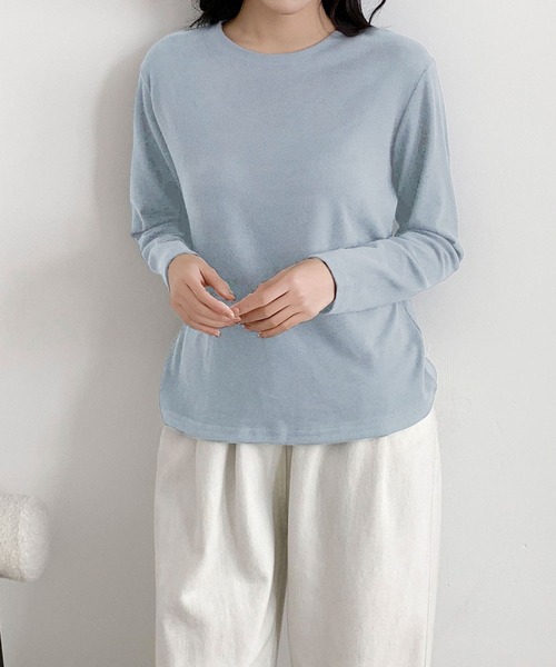 LOWO(ロワ)の「クルーネック ロンT レディース 長袖 インナー 無地 カットソー(Tシャツ/カットソー・レディース・キャメル/ボルドー/ブラウン/オフホワイト/ブルー/ブラック・FREE)」の15枚目の写真