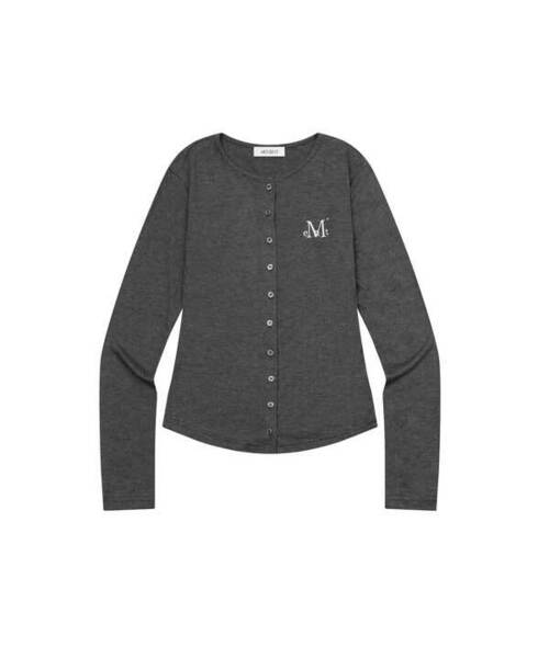 MUCENT（ムセント）の「アンツスリムフィットラウンドネックカーディガン（5カラー）（カーディガン/ボレロ・レディース・Beige/グレー/ホワイト/チャコールグレー/ブラック・FREE）」の3枚目の写真
