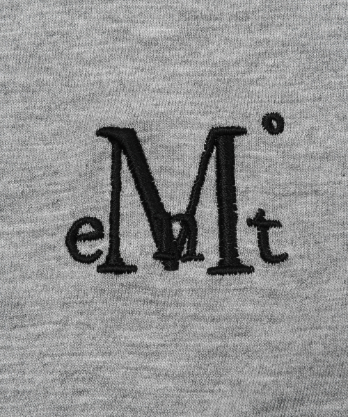 MUCENT（ムセント）の「アンツスリムフィットラウンドネックカーディガン（5カラー）（カーディガン/ボレロ・レディース・Beige/グレー/ホワイト/チャコールグレー/ブラック・FREE）」の15枚目の写真