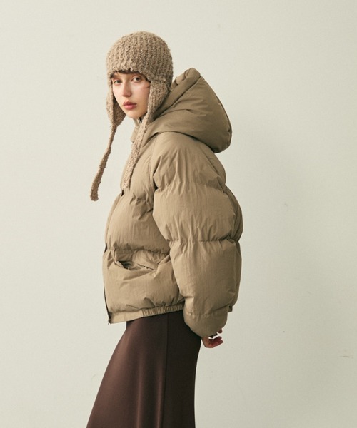 full/fill.(フルフィル)の「hood pudding jacket / フード付きパディングジャケット(ダウンジャケット/コート・レディース・ベージュ/ブラック・FREE)」の6枚目の写真