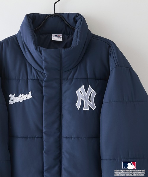 MLB（メジャーリーグベースボール）の「【MLB/メジャーリーグベースボール】スタンドパディングジャケット 中綿（ブルゾン・メンズ・ブラック/スミクロ/ネイビー・LARGE/X-LARGE/MEDIUM）」の3枚目の写真