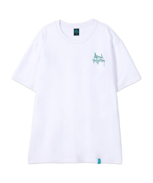 ASTRAL PROJECTION（アストラルプロジェクション）の「[ファングラフィティレタリングロゴ]コットンルーズフィット半袖Tシャツ_ホワイト（Tシャツ/カットソー・メンズ・その他・LARGE/MEDIUM/X-LARGE/XX-LARGE）」の2枚目の写真