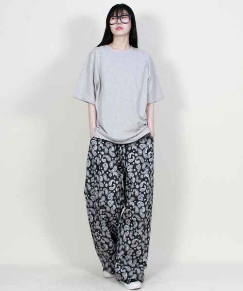 DEMARC（ドゥマーク）の「PAISLEY SIDE ONETUCK WIDE PANTS BLACK（その他パンツ・レディース・その他・LARGE/MEDIUM）」の3枚目の写真