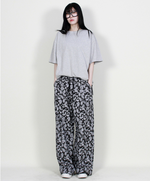 DEMARC（ドゥマーク）の「PAISLEY SIDE ONETUCK WIDE PANTS BLACK（その他パンツ・レディース・その他・LARGE/MEDIUM）」の4枚目の写真