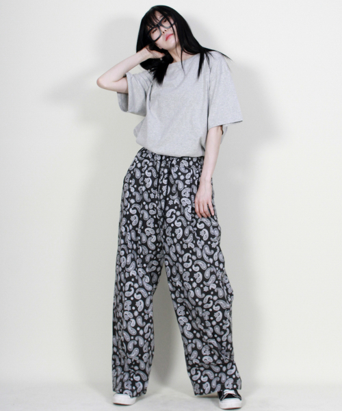 DEMARC（ドゥマーク）の「PAISLEY SIDE ONETUCK WIDE PANTS BLACK（その他パンツ・レディース・その他・LARGE/MEDIUM）」の6枚目の写真