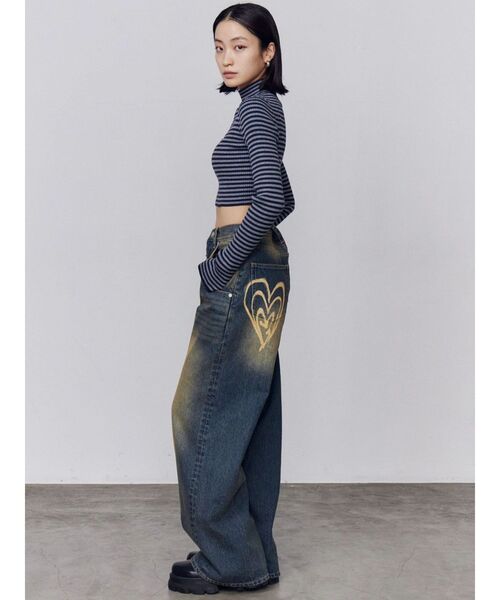 EMODA(エモダ)の「バックグラフィティルーズジーンズ(デニムパンツ・レディース・ライトブルー/インディゴブルー・MEDIUM/SMALL/X-SMALL)」の9枚目の写真