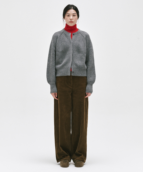 YURT（ユルト）の「CASHMERE  WOOL HEAVY  CARDIGAN_3color（ニット/セーター・レディース・ダークブルー/ダークブラウン/グレー・FREE）」の12枚目の写真