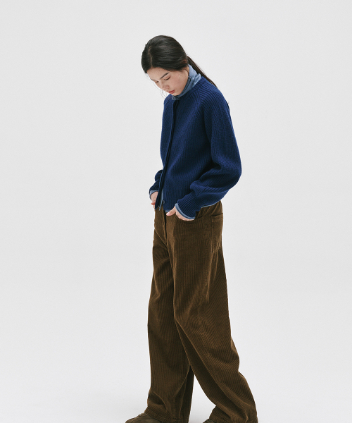 YURT（ユルト）の「CASHMERE  WOOL HEAVY  CARDIGAN_3color（ニット/セーター・レディース・ダークブルー/ダークブラウン/グレー・FREE）」の19枚目の写真