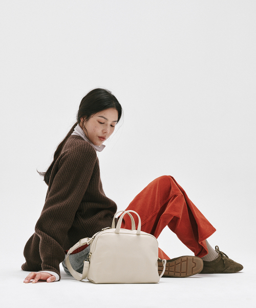 YURT（ユルト）の「CASHMERE  WOOL HEAVY  CARDIGAN_3color（ニット/セーター・レディース・ダークブルー/ダークブラウン/グレー・FREE）」の21枚目の写真