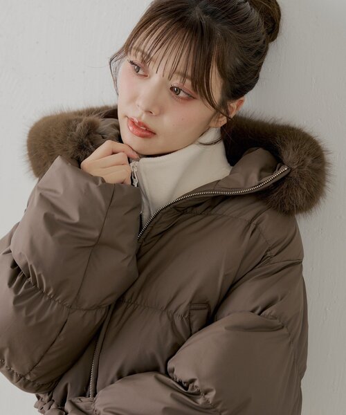 ショート丈ファーフード中綿ブルゾン（その他アウター）｜Chico（チコ