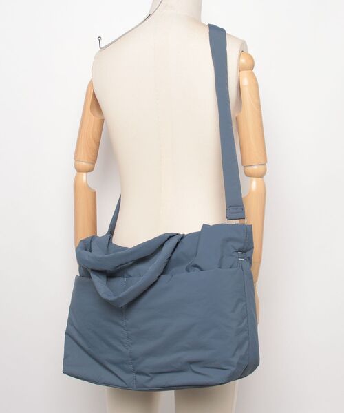Julier Yoga and Relax（ジュリエヨガアンドリラックス）の「Julier パフィー撥水トートバッグ（トートバッグ・レディース・ライトグレー/ブラック/ブルー・FREE）」の19枚目の写真