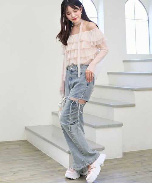 MAJESTIC LEGON（マジェスティックレゴン）の「スリットビジューフレアデニムパンツ（デニムパンツ・レディース・サックスブルー/グレー/ブルー・LARGE/MEDIUM/SMALL/X-SMALL）」の14枚目の写真