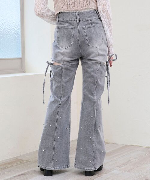 MAJESTIC LEGON（マジェスティックレゴン）の「スリットビジューフレアデニムパンツ（デニムパンツ・レディース・サックスブルー/グレー/ブルー・LARGE/MEDIUM/SMALL/X-SMALL）」の22枚目の写真