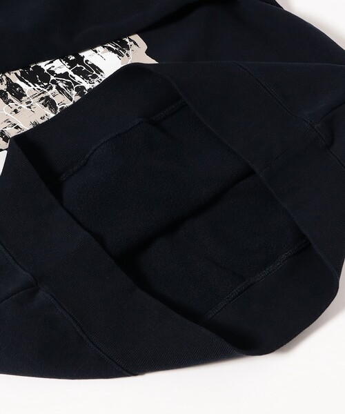 BEAMS T(ビームスティー)の「Yohei Yasumitsu / Hoodie(スウェット・メンズ・ネイビー・SMALL/MEDIUM/LARGE/X-LARGE)」の6枚目の写真