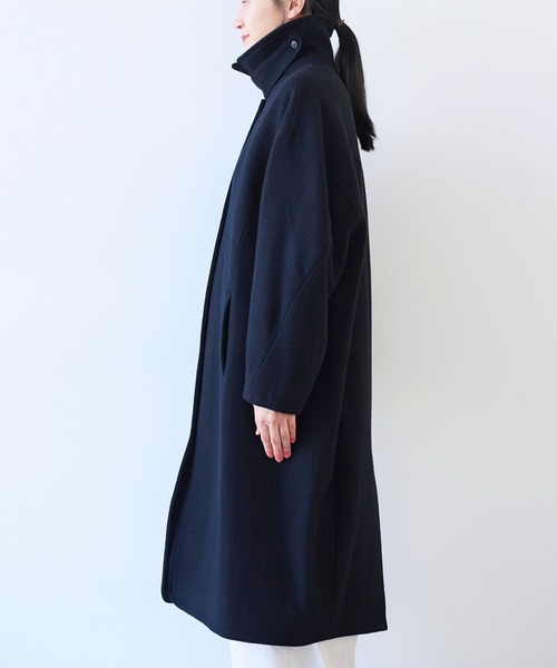 yuni(ユニ )の「△ウールsuper100 bal collar cocoonコート(ステンカラーコート・レディース・アイボリー/ブラック・FREE)」の14枚目の写真