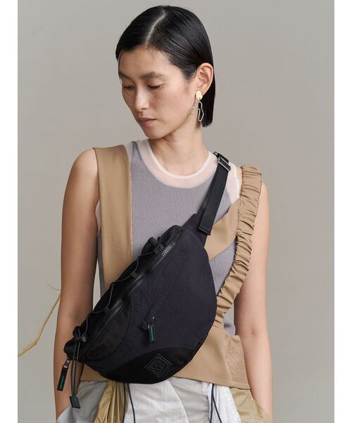 【未使用】UN3D. ウェーブスリングバッグ 黒 WAVE SLING BAG / ウェーブスリングバッグ（ボディバッグ/ウエスト