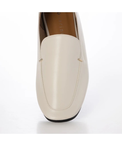 carino(カリーノ)の「【レイン対応】スクエアトゥフラットシューズ(バレエシューズ・レディース・ブラック/シルバー/ベージュ系その他4/アイボリー・24.5cm/24cm/22.5cm/23.5cm/23cm)」の9枚目の写真