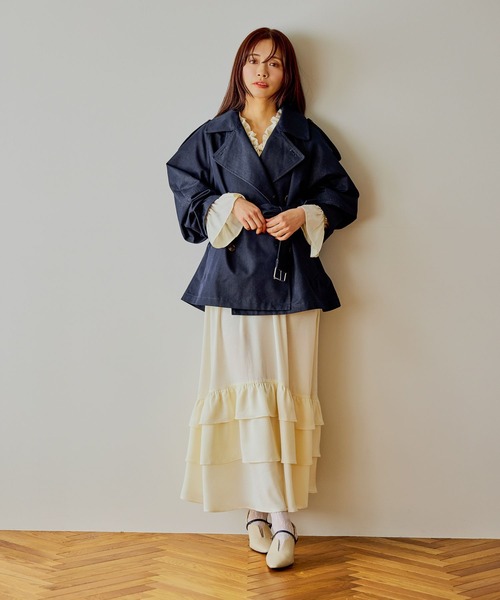 mysty woman(ミスティウーマン)の「コクーンスリーブショートトレンチコート 643238(トレンチコート・レディース・ベージュ/ネイビー/カーキ・FREE)」の14枚目の写真