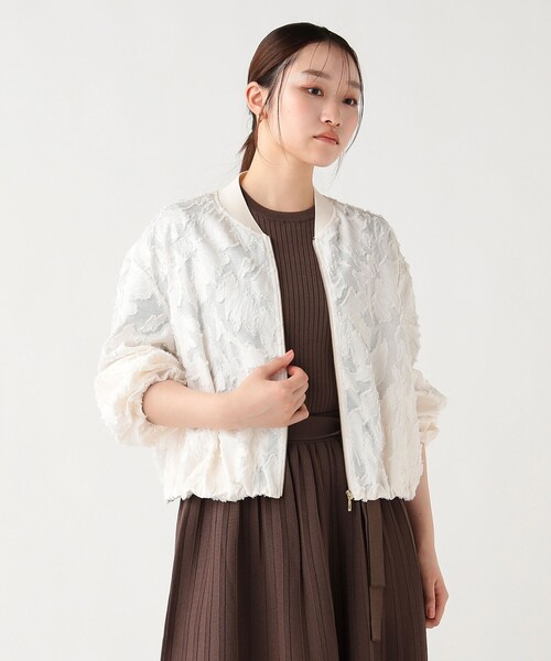 BEAMS HEART(ビームスハート)の「カットジャカード レース ブルゾン(ブルゾン・レディース・オフホワイト/ブラック・FREE)」の8枚目の写真