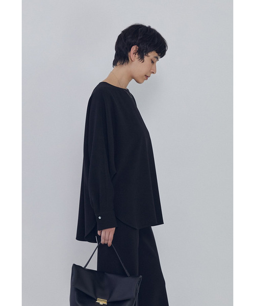 1er Arrondissement（プルミエアロンディスモン）の「ダブルクロスドルマンブラウス（シャツ/ブラウス・レディース・ブラック系その他3/オフホワイト・36/38）」の5枚目の写真
