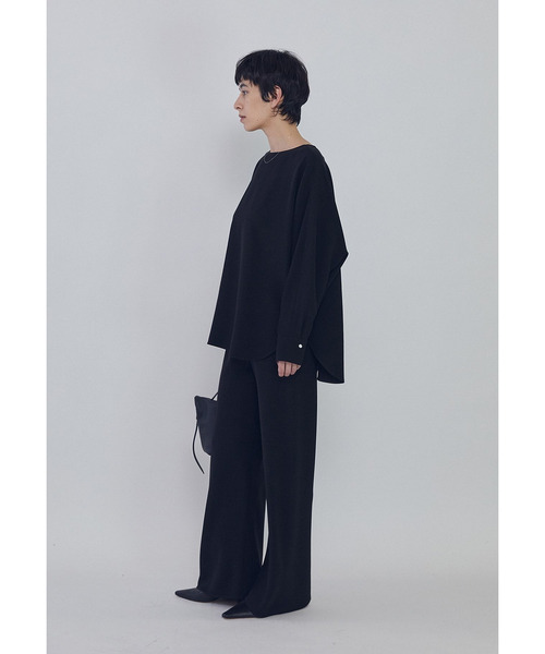1er Arrondissement（プルミエアロンディスモン）の「ダブルクロスドルマンブラウス（シャツ/ブラウス・レディース・ブラック系その他3/オフホワイト・36/38）」の8枚目の写真