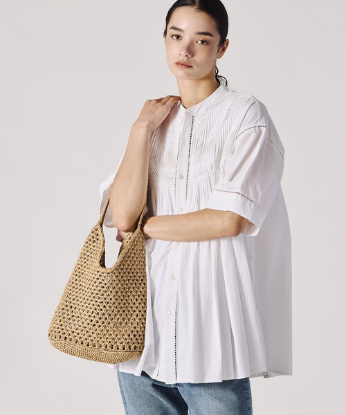 Bshop（ビショップ）の「INDIA INDUSTRY | ペーパーラフィア ショルダーバッグ WOMEN（ショルダーバッグ・レディース・ブラック/Nat・-）」の4枚目の写真