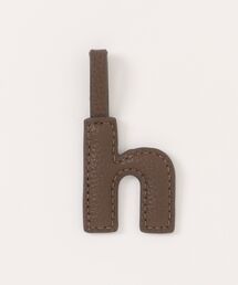 DRAW（ドロー）の「DRAW(ドロー) /ビーガンレザー イニシャルチャーム 【h】小文字タイプ（チャーム）」