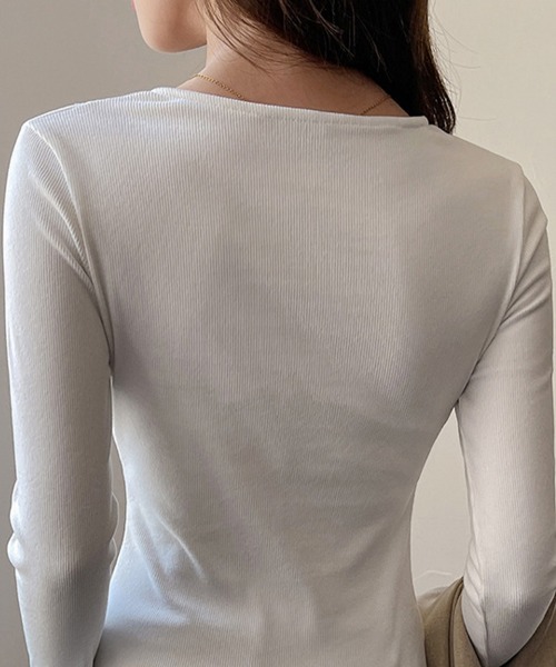 Flugge(フラッジー)の「Vネックレーストップス(その他トップス・レディース・ブラック/ホワイト・MEDIUM/LARGE)」の10枚目の写真