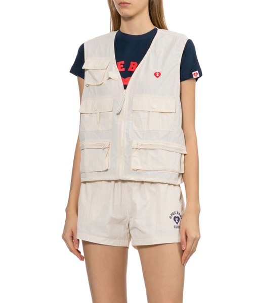 A BATHING APE（アベイシングエイプ）の「SILICON BADGE MULTI-POCKETS VEST（ミリタリージャケット・レディース・アイボリー/ネイビー・X-SMALL/SMALL）」の5枚目の写真