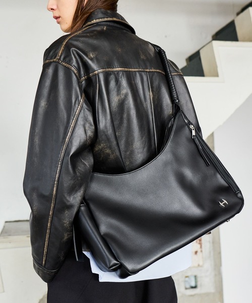 HARE(ハレ)の「HパーツBIGショルダーBAG(HARE)(ショルダーバッグ・メンズ・ブラック・FREE)」の2枚目の写真