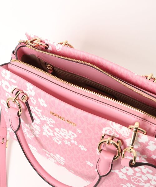 MICHAEL KORS(マイケルコース)の「MARILYN サッチェル スモール - MKシグネチャー(ハンドバッグ・レディース・ピンク系・FREE)」の4枚目の写真