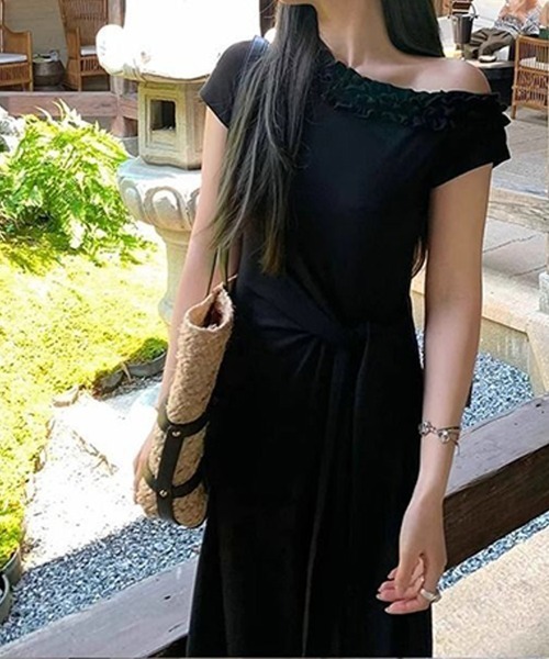 CLOTHY（クロシィ）の「【気負わず着て、ちゃんと綺麗】アシメマキシワンピース（ワンピース・レディース・ブラック・FREE）」の2枚目の写真