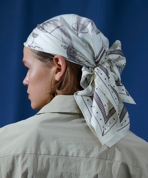 manipuri（マニプリ）の「【manipuri(マニプリ)】88×88 SILK SCARF（ストール/ショール・レディース・グリーン系その他/アイボリー・FREE）」の2枚目の写真